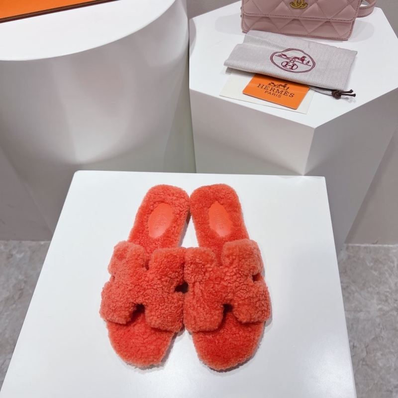 H**mes slippers